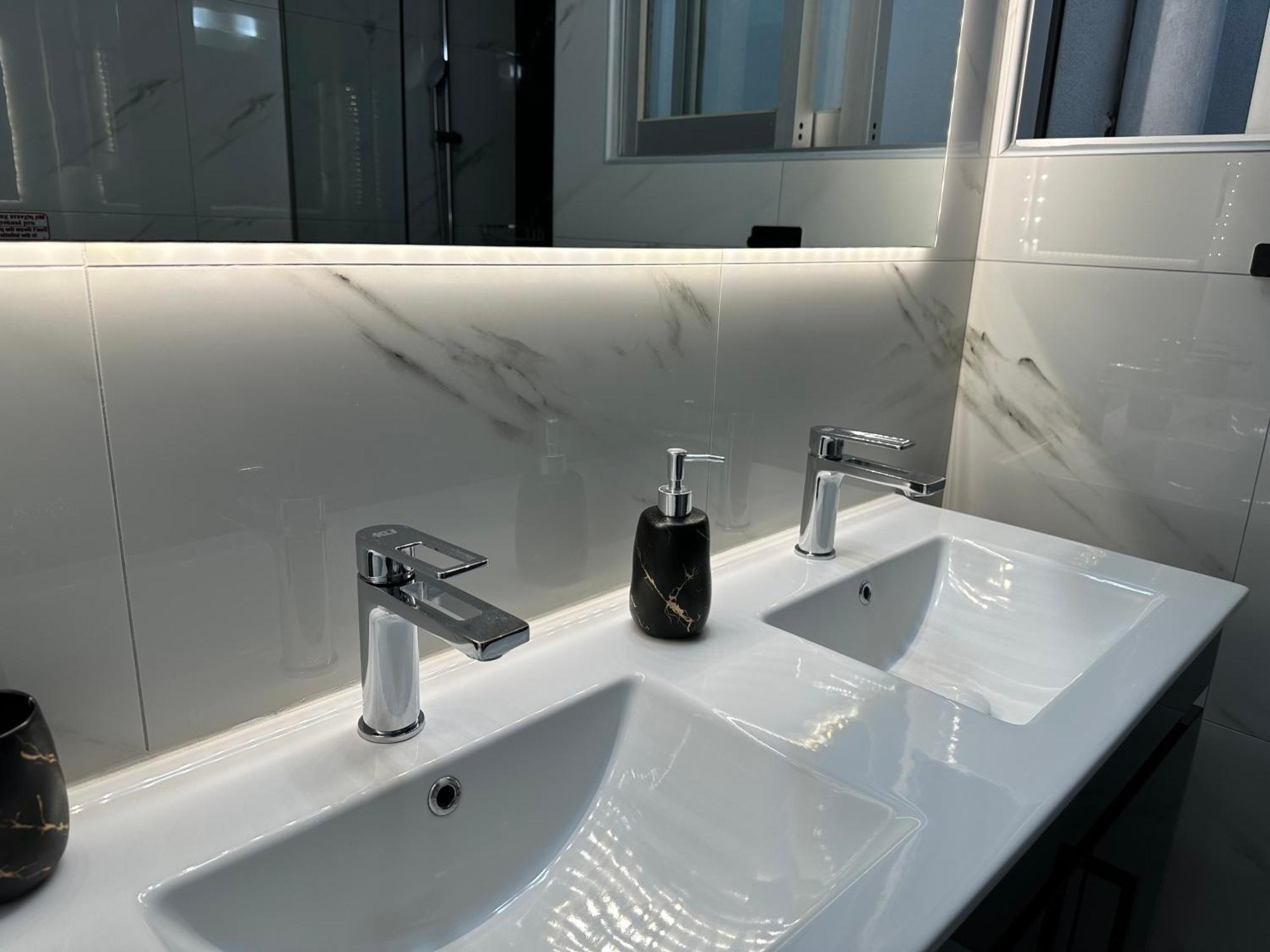 W Pearl Suite Nea Peramos  Ngoại thất bức ảnh