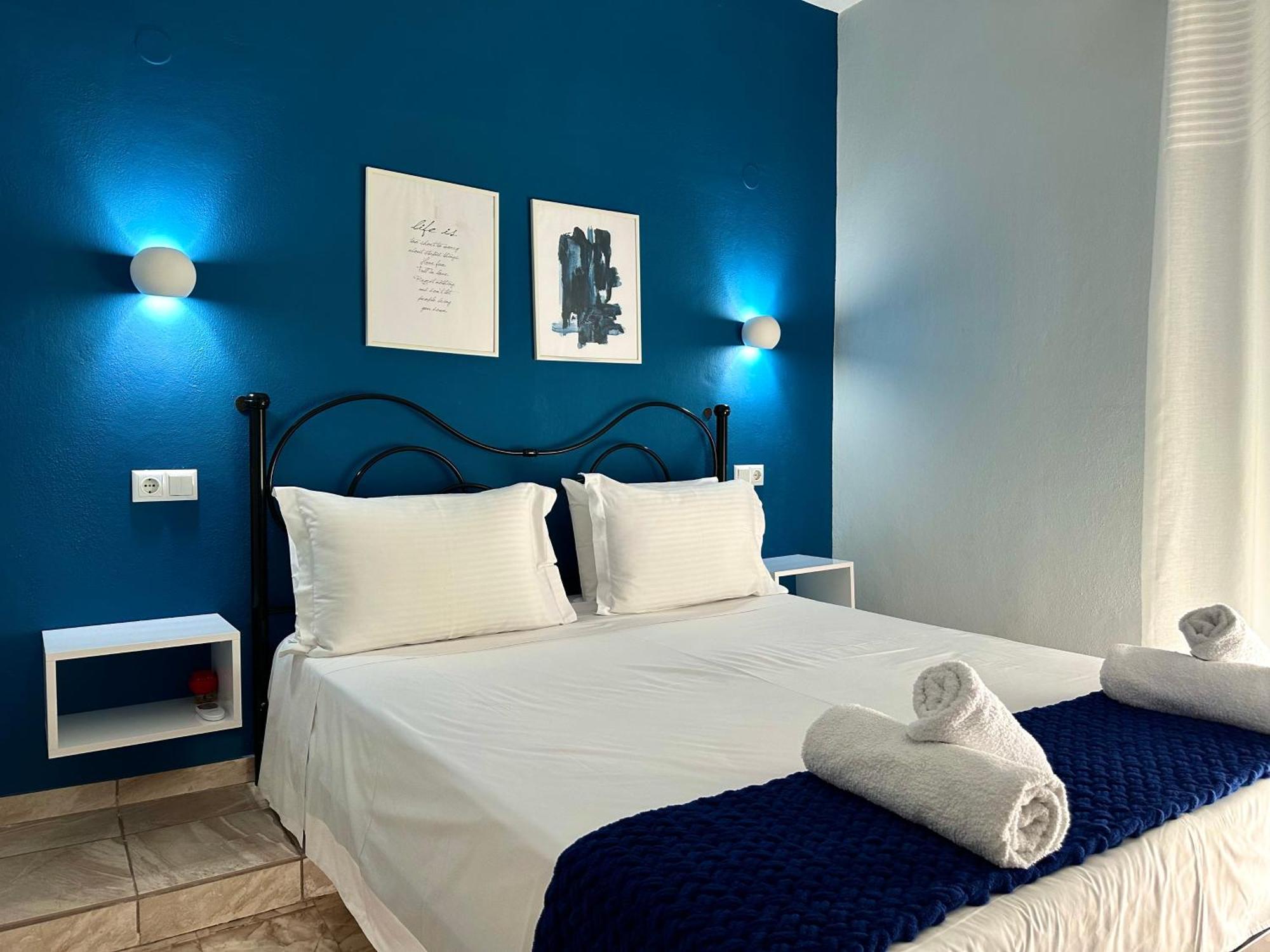 W Pearl Suite Nea Peramos  Ngoại thất bức ảnh